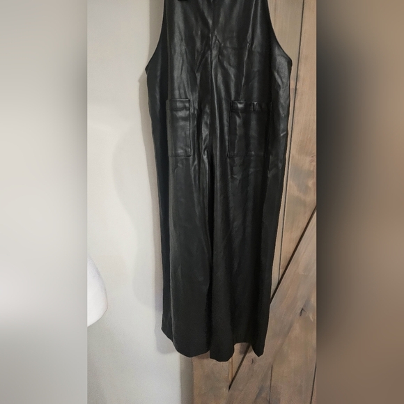 ZARA Jackie Jumpsuit Faux Leather In Black. Size Small - Picture 9 of 16